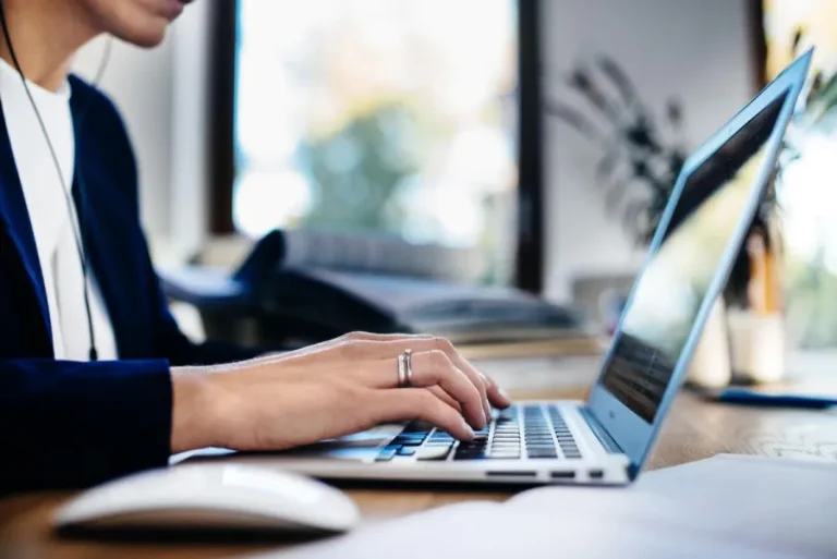 Best PR Firms Leveraging AI Technology